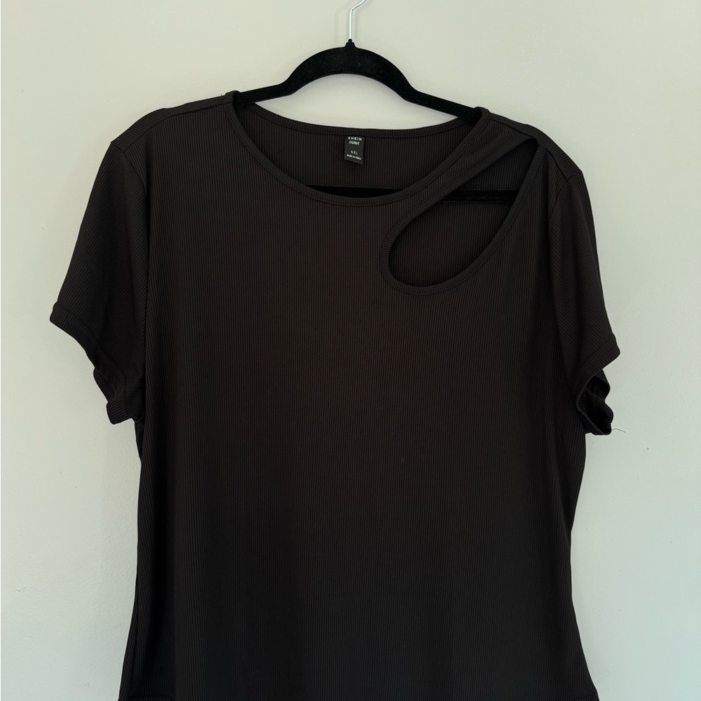 SHEIN Black Cut-Out Short Sleeve Tee